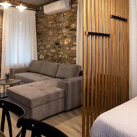 The House Angeliki بيت للعطل