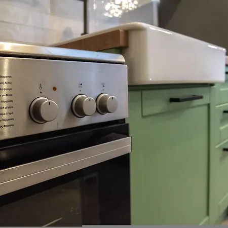 بيت للعطل The House Angeliki