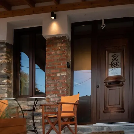 The House Angeliki بيت للعطل *