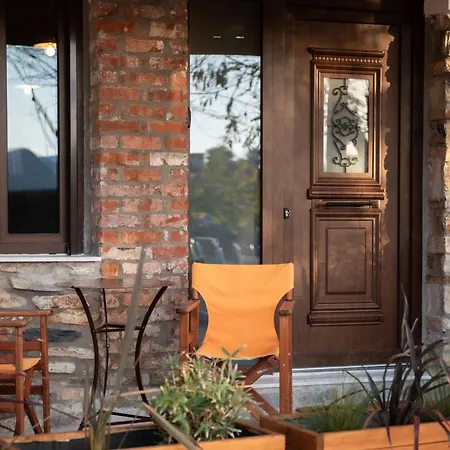 The House Angeliki بيت للعطل